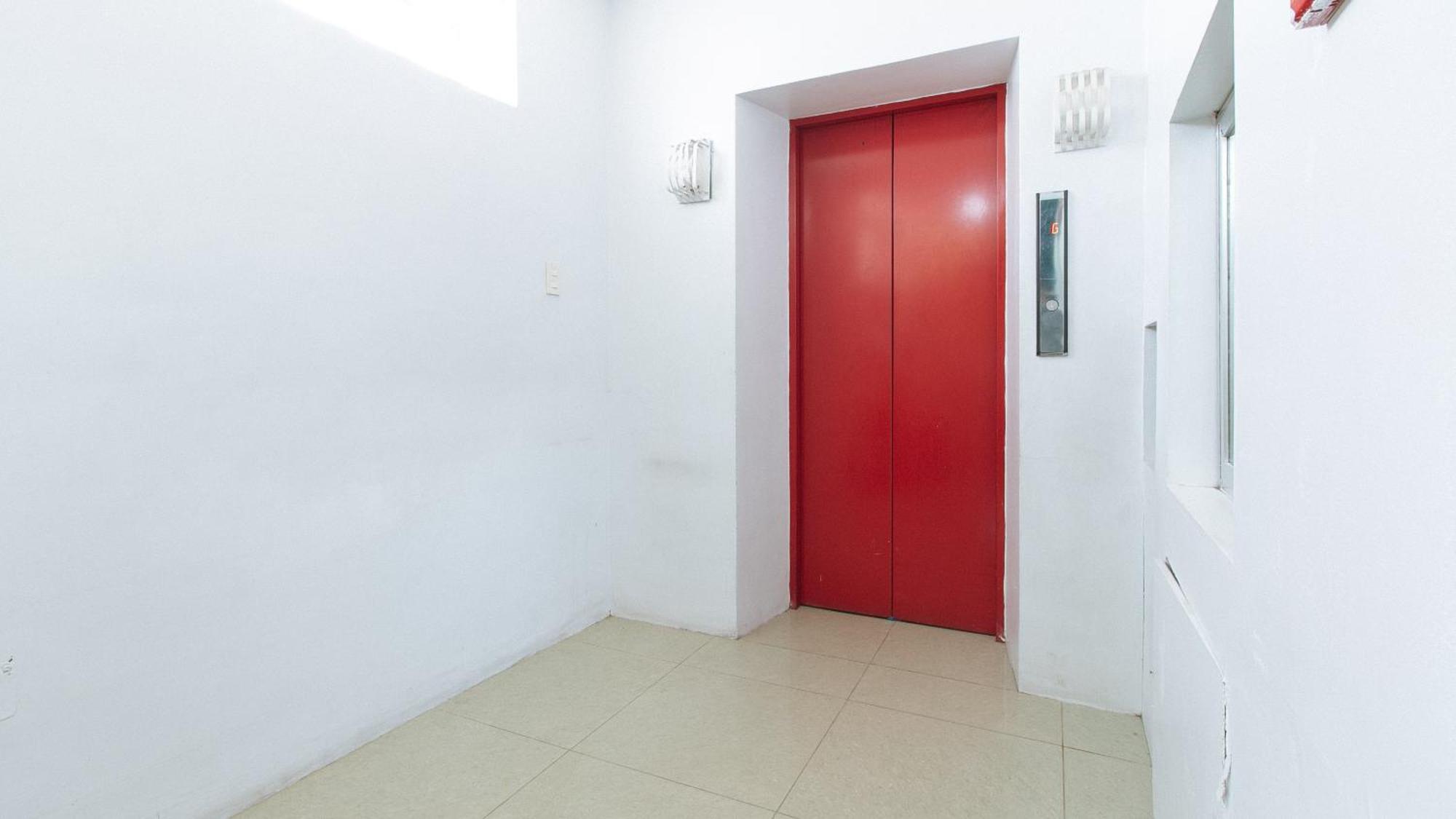 Reddoorz Near Quiapo Church Манила Екстериор снимка